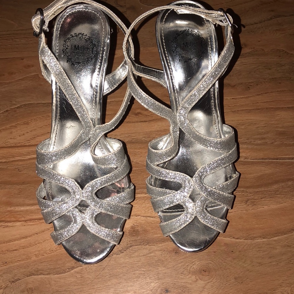 Glittery Silver dress shoes